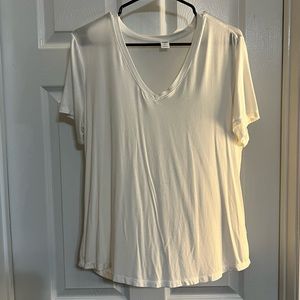 Women’s Old Navy Luxe V-Neck Tee White